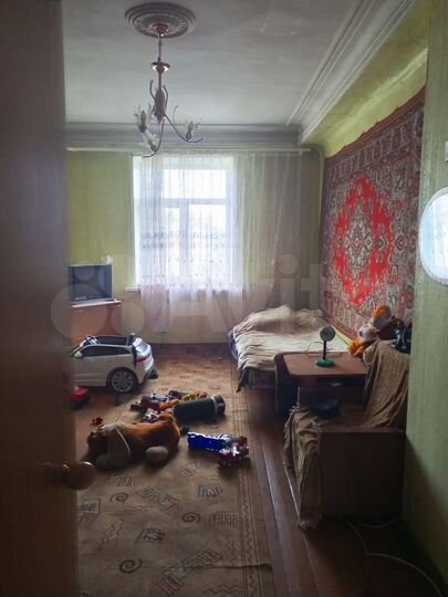 3-к. квартира, 90 м², 2/2 эт.