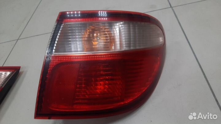 Фонарь задний наружный правый Nissan Almera