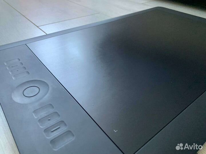 Wacom intuos pro L