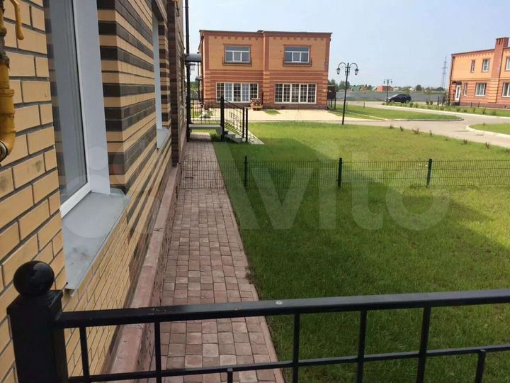 4-к. квартира, 97,6 м², 1/2 эт.