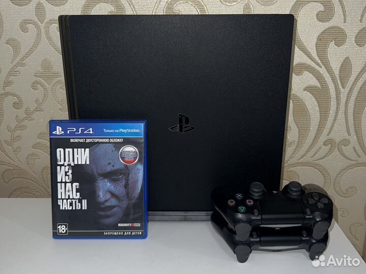 Sony PS4 Pro + Диск с 2 Джойстиками
