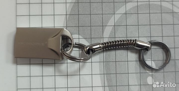 Флеш-накопитель 64Гб