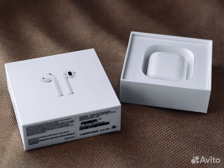 AirPods (2-го поколения)
