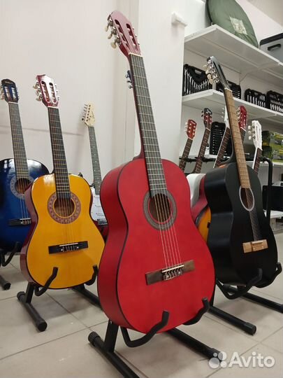 Гитара классическая новая