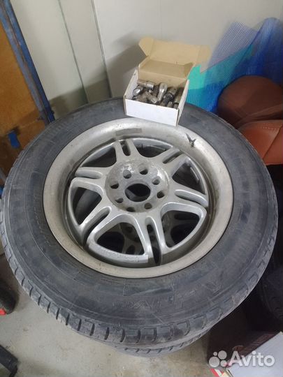 Колеса литьё в сборе р15. Цена за 4 шт