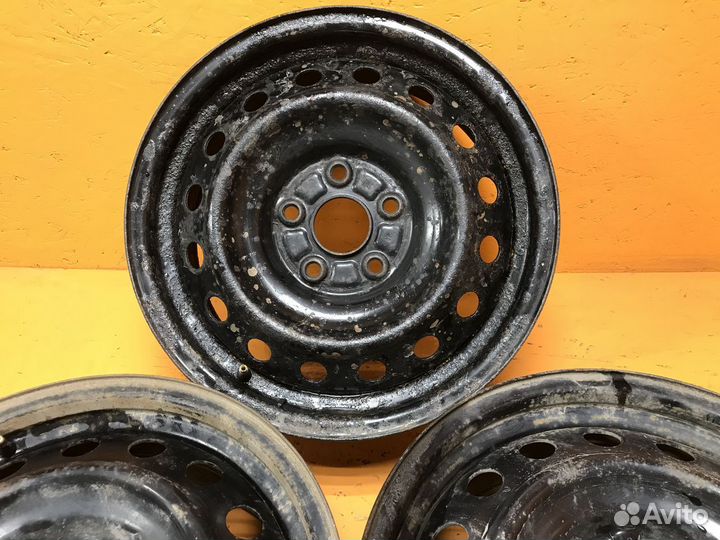 3 шт. Диски Toyota- R16 (5х114,3)