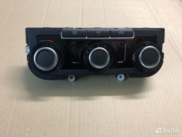 7N0907426K Блок управления климатом VW Golf VI