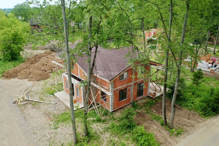 Дом 260 м² на участке 10 сот.