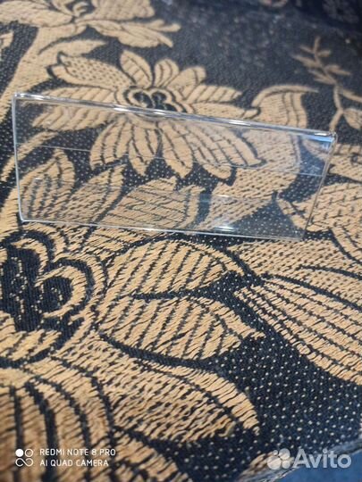 Пластиковые стоечки - держатели, бесплатно