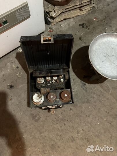 Весы с гирьками