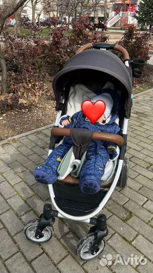 Прогулочная коляска