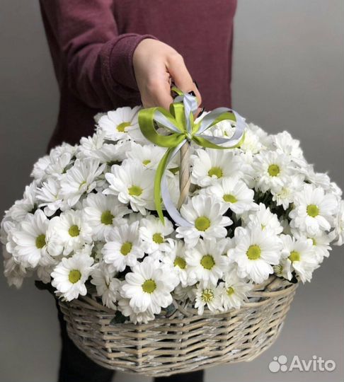 Корзина с цветами 081