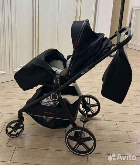 Прогулочная коляска новая