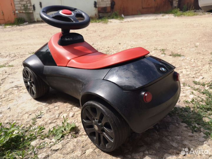 Машинка-каталка BMW