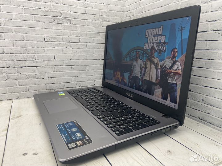 Игровой ноутбук Asus / 15.6 / Core i5 / 8 Gb / SSD