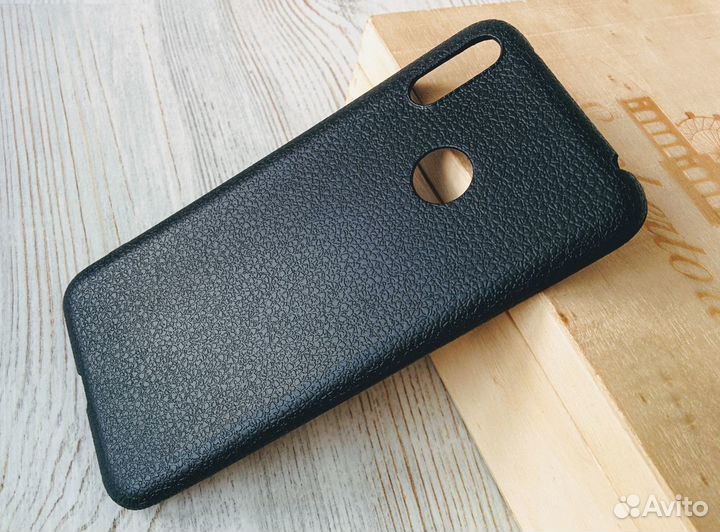 На Huawei Y7 2019 стекло чехол поклейка