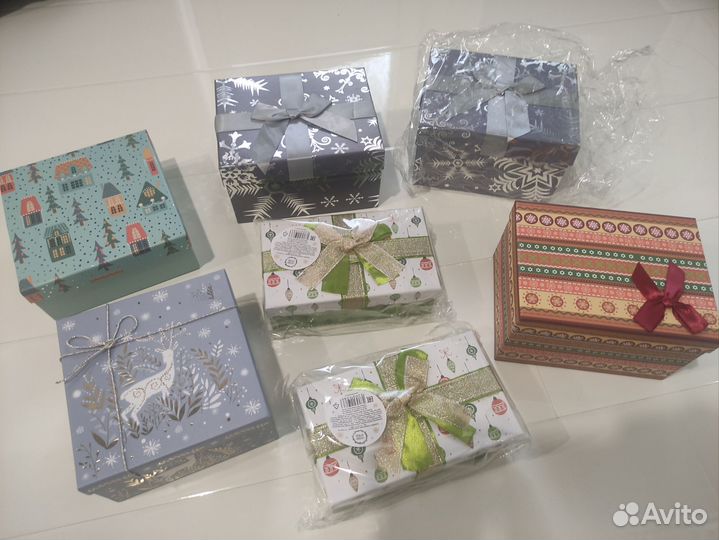 Коробки новогодние для подарков