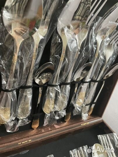 Набор столовых приборов новый