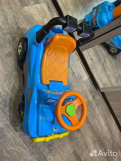 Детская машинка каталка molto