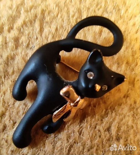 Винтажная брошь эмаль 