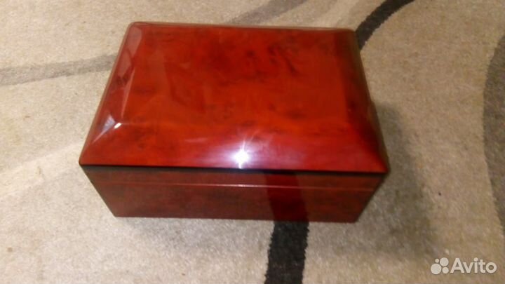 Деревянная шкатулка - портсигар