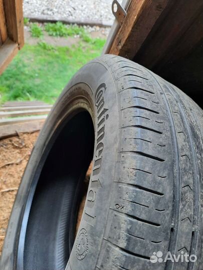 Continental ContiPremiumContact 5 215/60 R16 95H