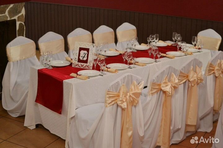 Бант нежно золотой на стул