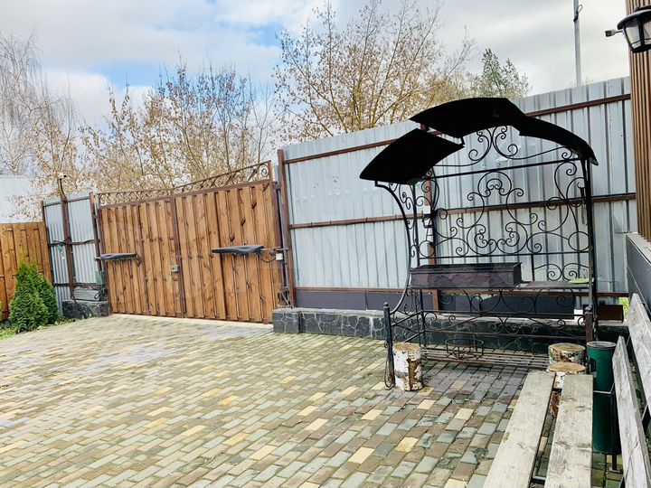 Дом 94 м² на участке 4 сот.