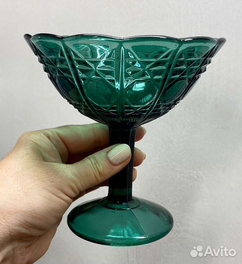 Ваза старинная Конфетница Цветное стекло