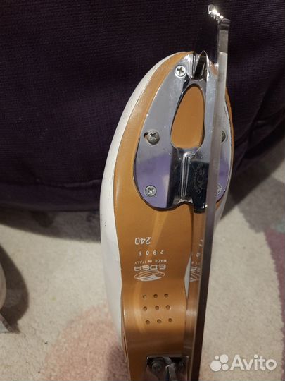 Професиональные коньки для фигурного катания