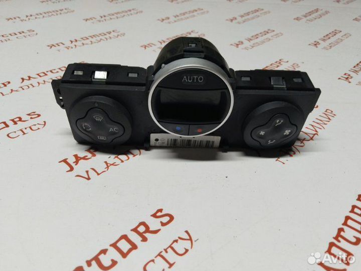 Блок управления климат-контролем Renault Clio 3
