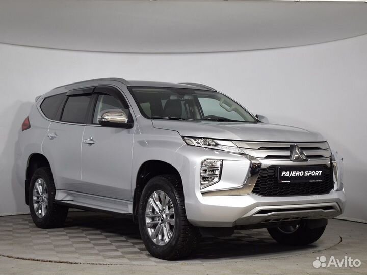 Mitsubishi Pajero Sport 3.0 AT, 2022