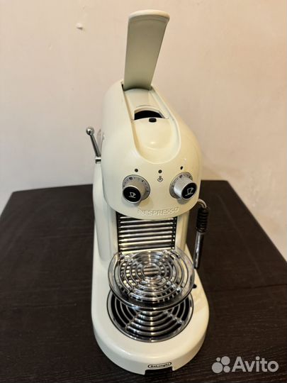 Кофемашина delonghi nespresso