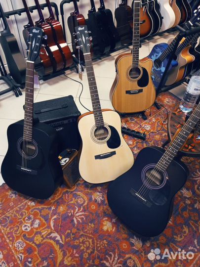 Гитары корт с дефектами