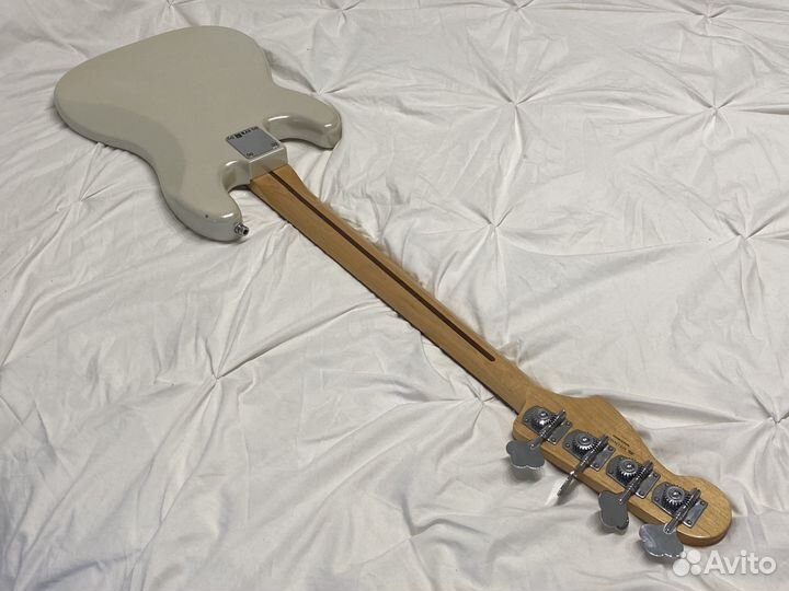 Бас гитара fender precision mexico