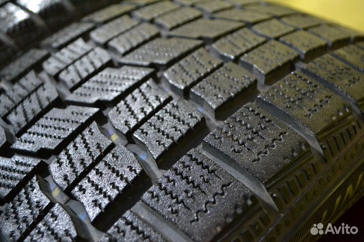 Nankang ESSN-1 Corsafa 225/45 R17