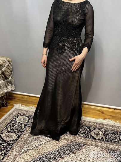 Вечернее платье