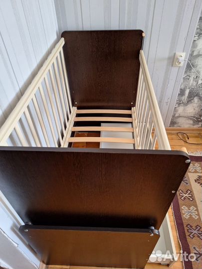 Детская кроватка