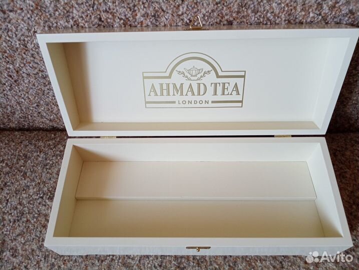 Деревянная шкатулка