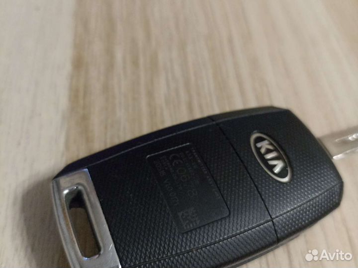 Оригинальный ключ зажигания Kia Ceed dd3tx1302-JD