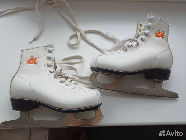 Коньки детские фигурные размер 30