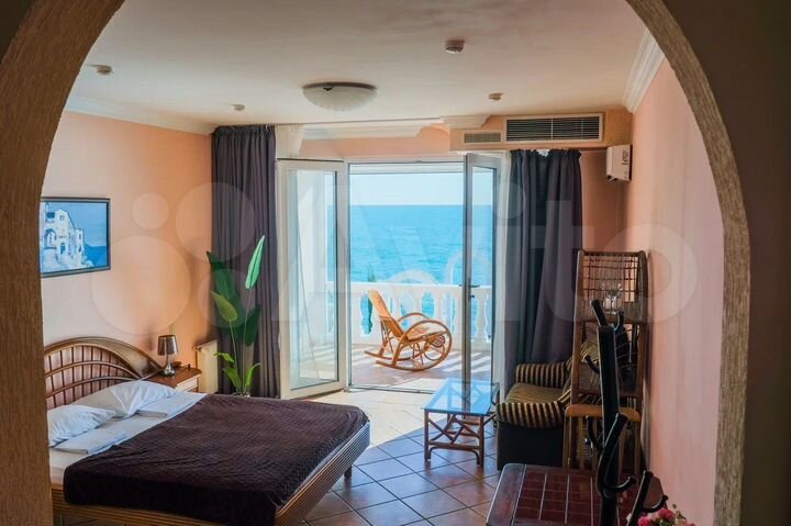 Комната 35,5 м², 1/3 эт.