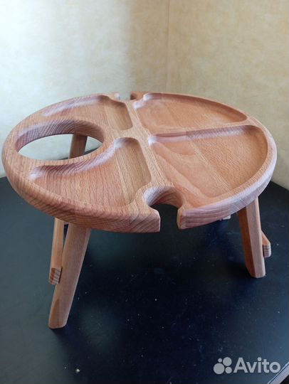 Винный столик деревянный