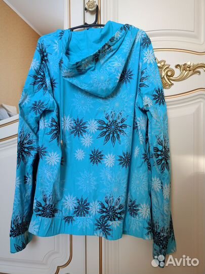 Спортивная куртка