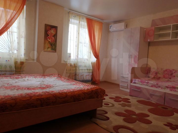 2-к. квартира, 65 м², 1/5 эт.