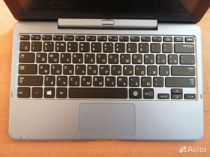 Ноутбук планшет Samsung XE500 XE500T1C