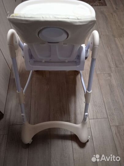 Стульчик для кормления babyton