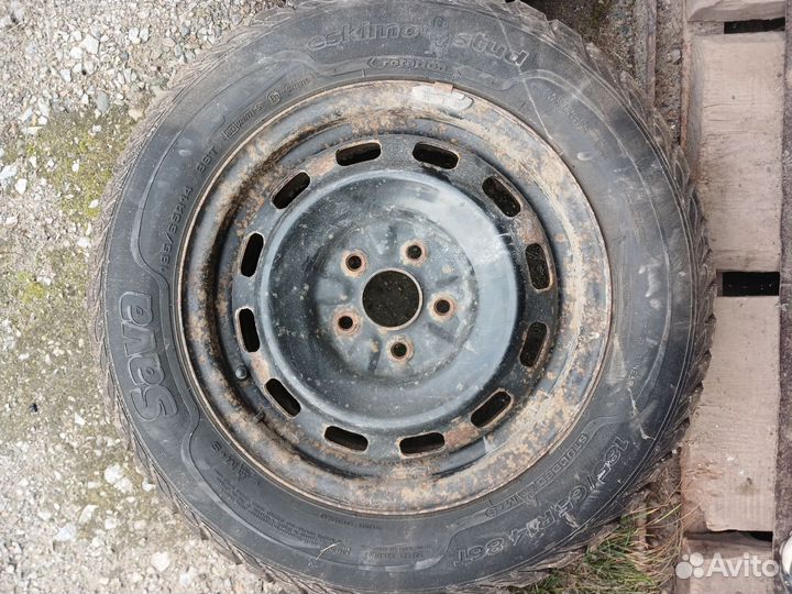 Sava Eskimo Stud 185/65 R14