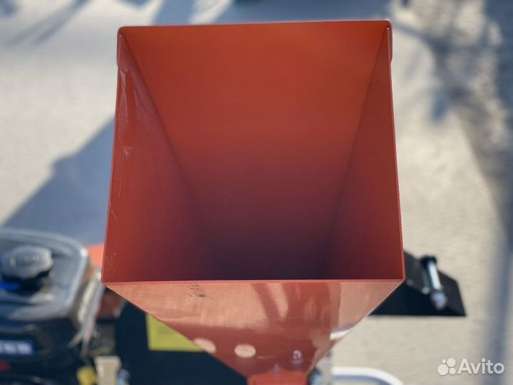 Измельчитель веток бобёр 3 (двиг. lifan 7,0 Л.С.)