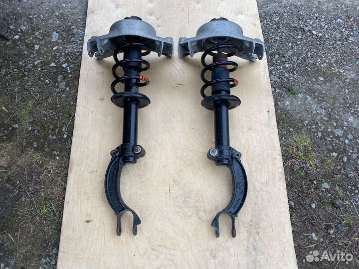 Стойки передние в сборе пара Audi A4 B8 A5 8T